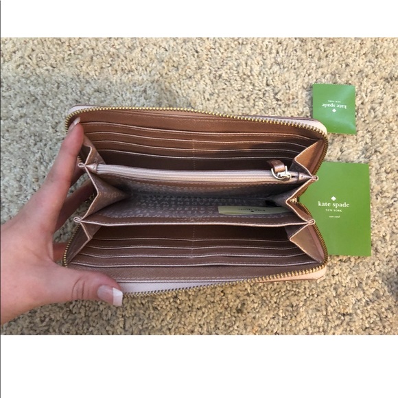 Kate Spade Wallet - Picture 3 of 7